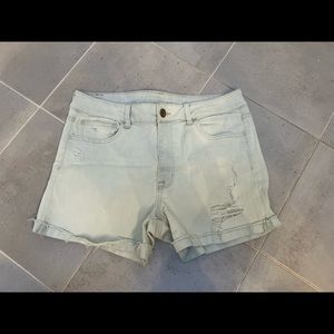American Eagle Hi-Rise Short
